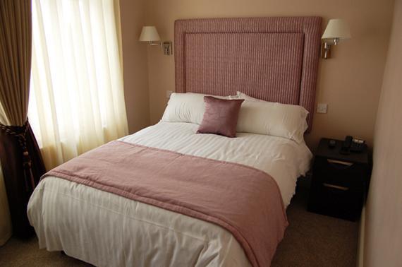 Devonshire Hotel Hornchurch Habitación foto